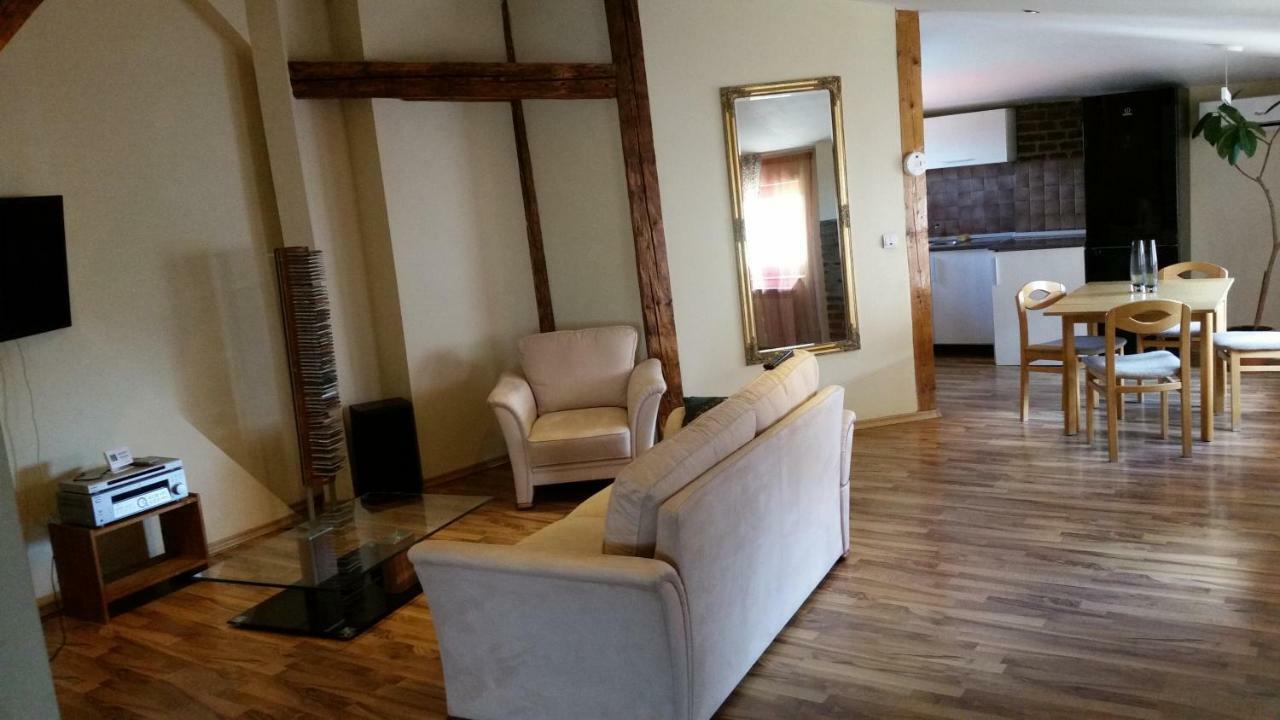 Apartmán Apartament Central Oradea Exteriér fotografie